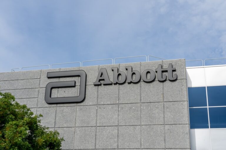 Abbott Continues to Oppose Spinal Cord Stimulator Lawsuit MDL, Despite Mounting Claims