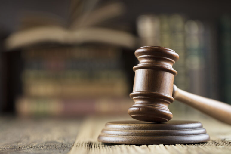 Abbott Spinal Cord Stimulator Problems Resulted in Severe Paralysis Lawsuit