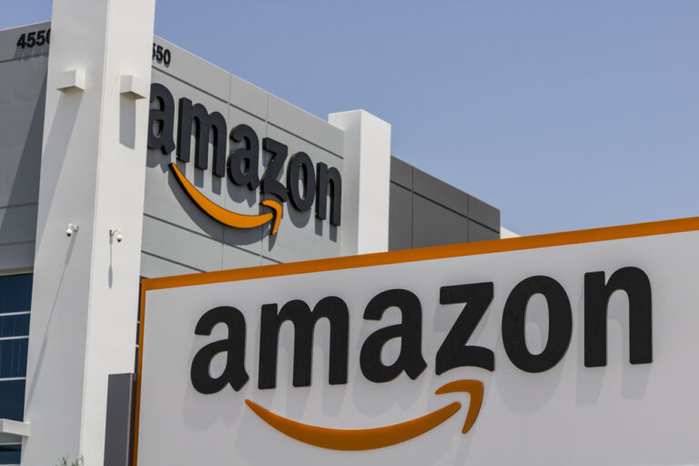 Amazon Ladder Lawsuit Claims Defective Telescopic Ladder Caused Severe Injuries