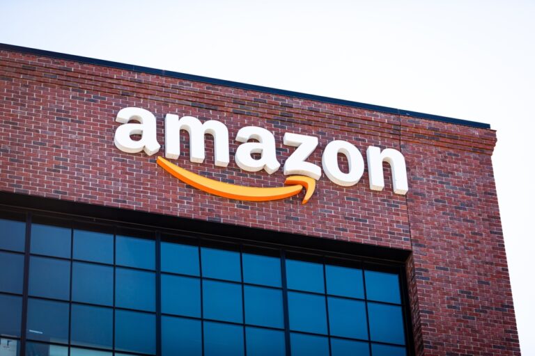 Amazon Steam Sauna Lawsuit Alleges Manastin Product Exploded, Causing Severe Burns