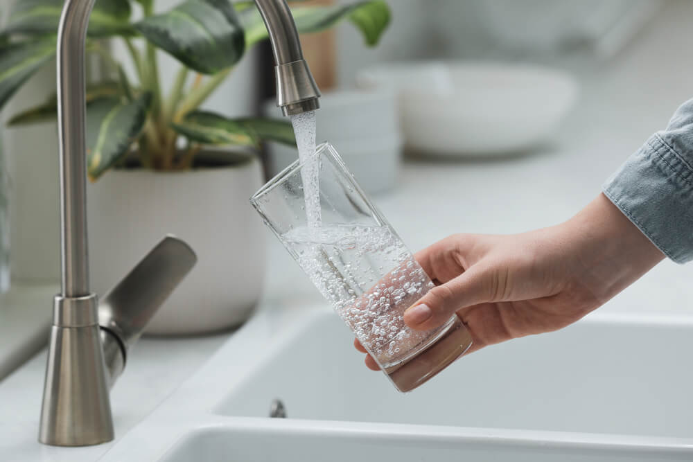 Arsenic in Drinking Water Linked to Lower Birth Weight, Preterm Birth