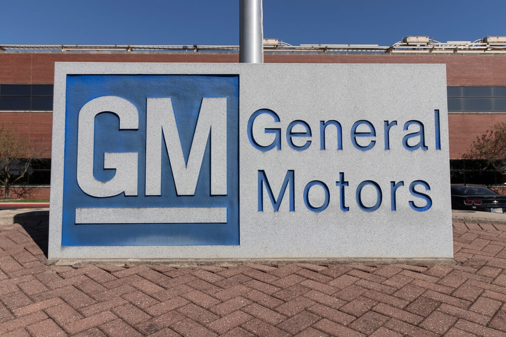 Lawsuit Claims Certain Cadillac, Chevy, GMC Vehicles’ Fuel Economy Affected by GM V-8 Engine Recall