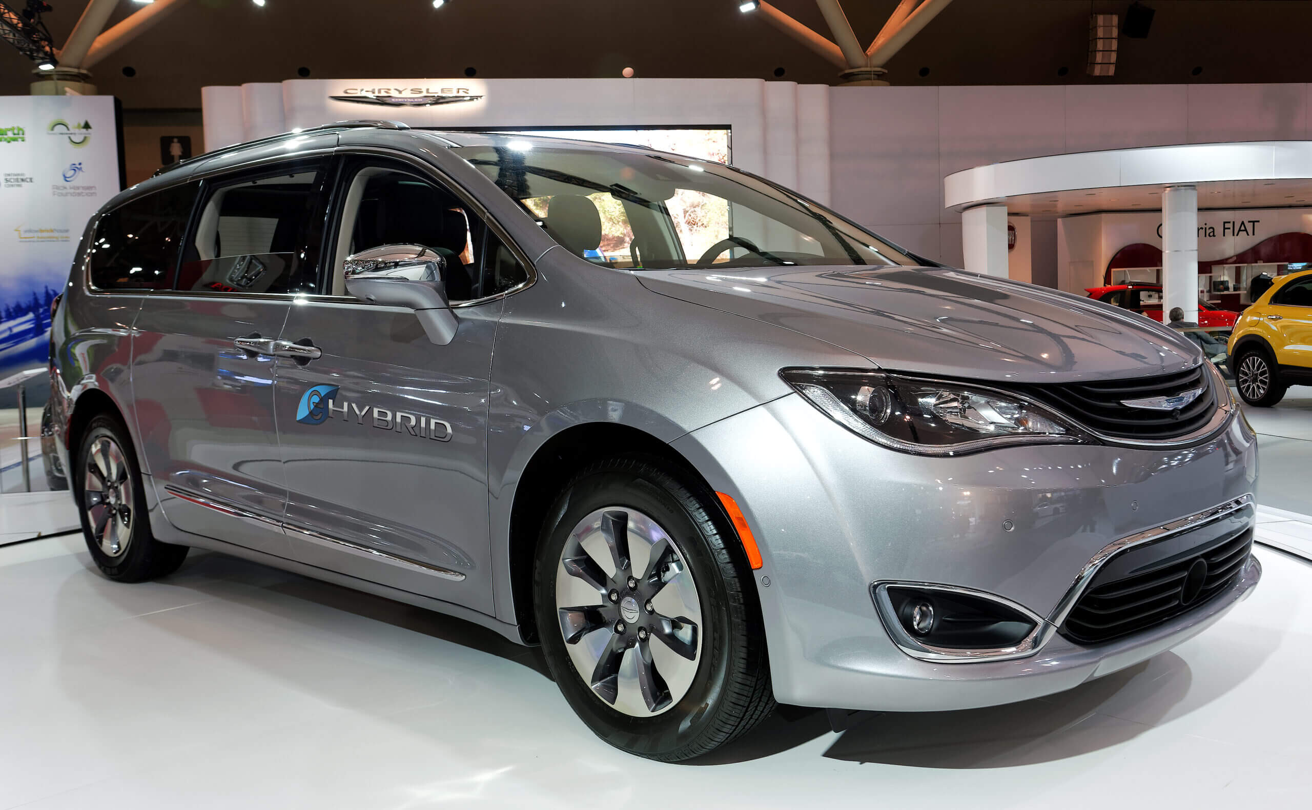Chrysler-Pacifica-hybrid-recall