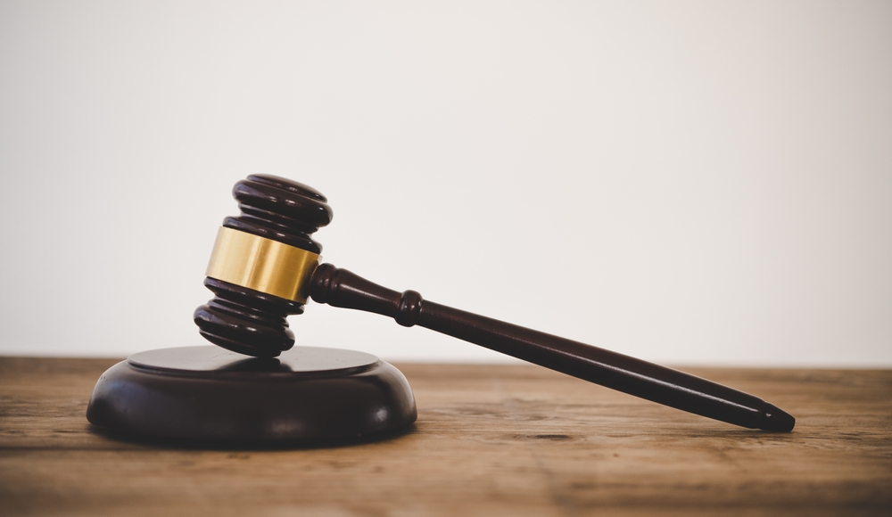 Crest Toothpaste Contains Harsh Mouth-Damaging Chemicals: Lawsuit