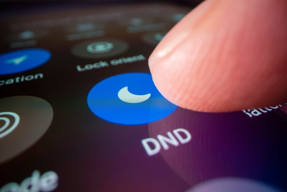 Distracted Drivers Rarely Use Smartphone 'Do Not Disturb' Features Report