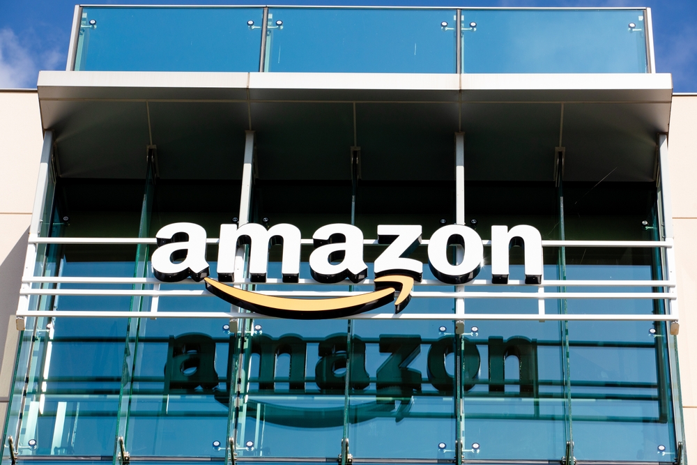 Electric Scooter Injury Lawsuit Claims 1PLUS S10 From Amazon Came Apart, Causing Leg Fractures