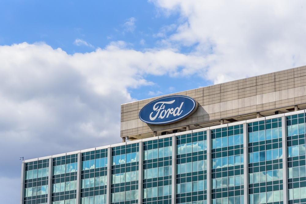 Ford Super Duty F-250 Wrongful Death Lawsuit Filed Over Defective Roof