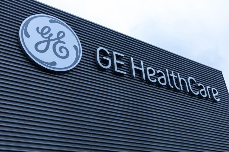 GE Healthcare Lawsuit Claims Surgical Table Collapse Caused Serious Internal Injuries