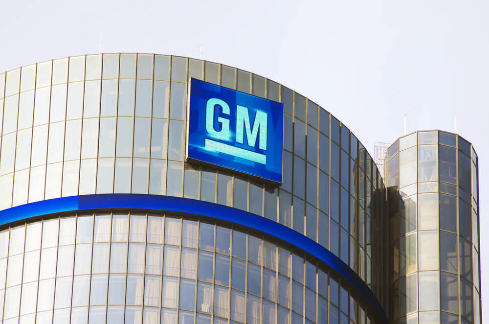 GM V8 Engine Recall Issued for More Than 877,000 Trucks, SUVs