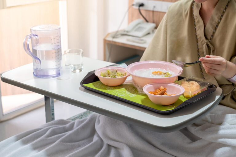 Institutional Food at Hospitals, Nursing Homes May Compromise Patient Health Study