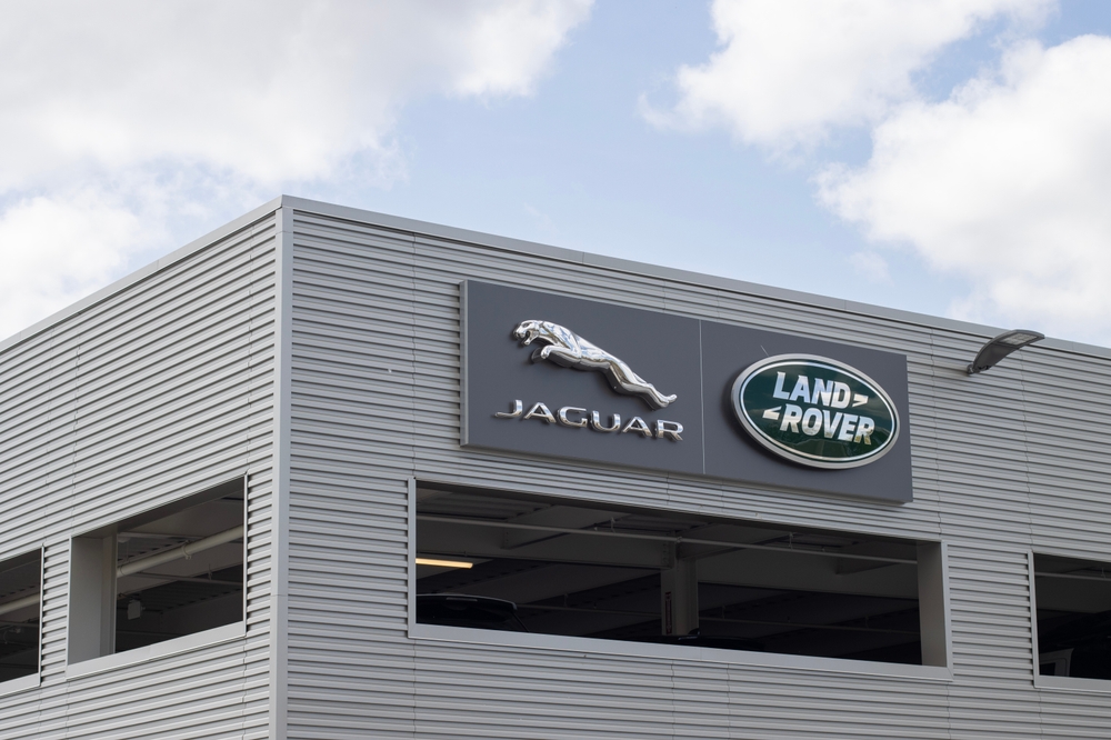 Jaguar Land Rover Rollaway Lawsuit Blames Defective Gear Selector for Woman's Death