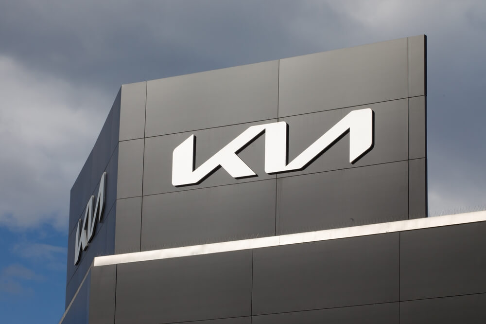 Kia Sorento Lawsuit Alleges Woman Paralyzed Due To Front Passenger Seat Defects