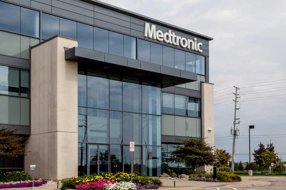 Pedicle Screw Lawsuit Claims Medtronic Voyager Spinal Implants Fractured After Fusion Surgery