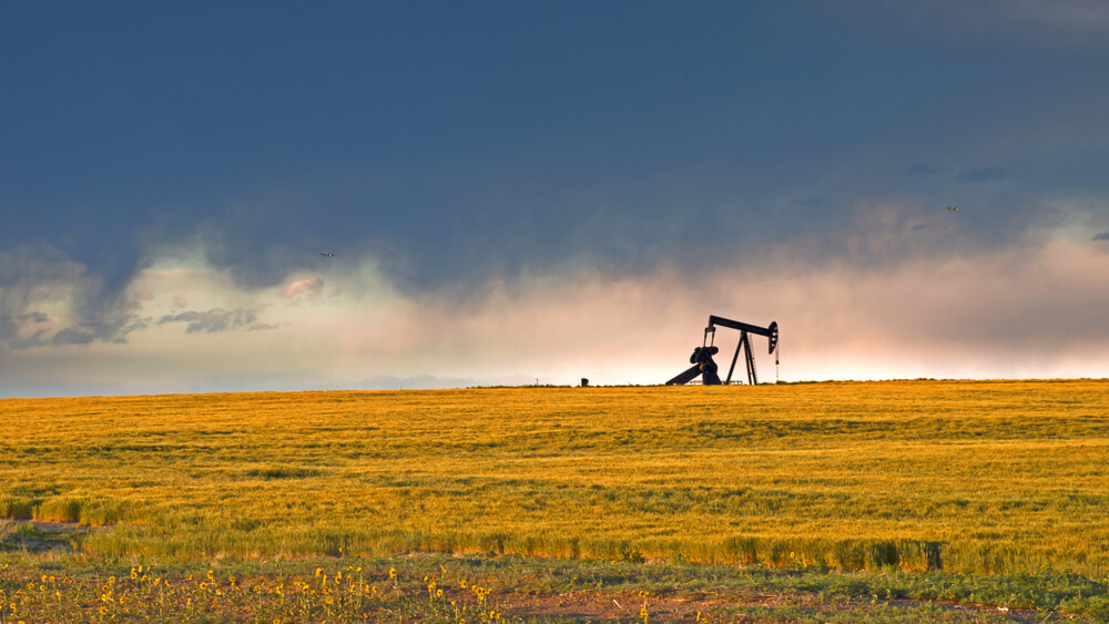 Living In Close Proximity to Oil and Gas Wells Increases Childhood Leukemia Risk Study