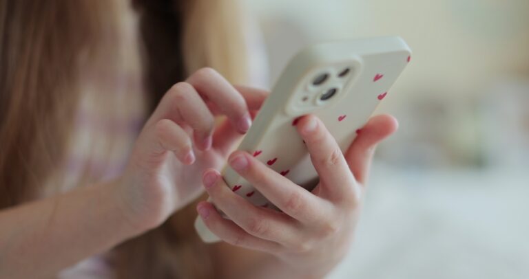 Social Media Ban for Children Under 16 in UK May Go Into Effect Next Year