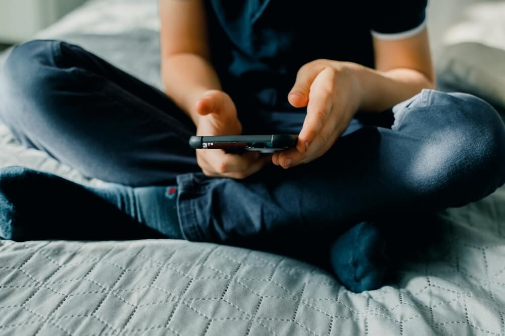 Social Media Use Leading to Declines in Kids' Mental Health Report