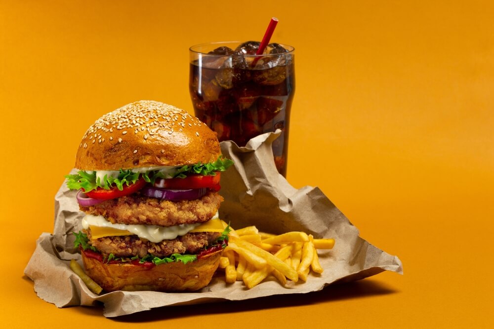 Social Media Use Linked to Teen Ultra-Processed Food Consumption Study