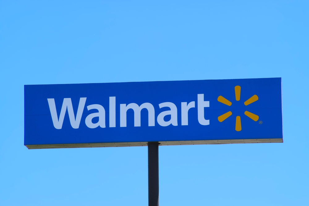 Torin Jack Lawsuit Claims Defective Hydraulic Lift Sold at Walmart Failed, Crushed Man’s Hand