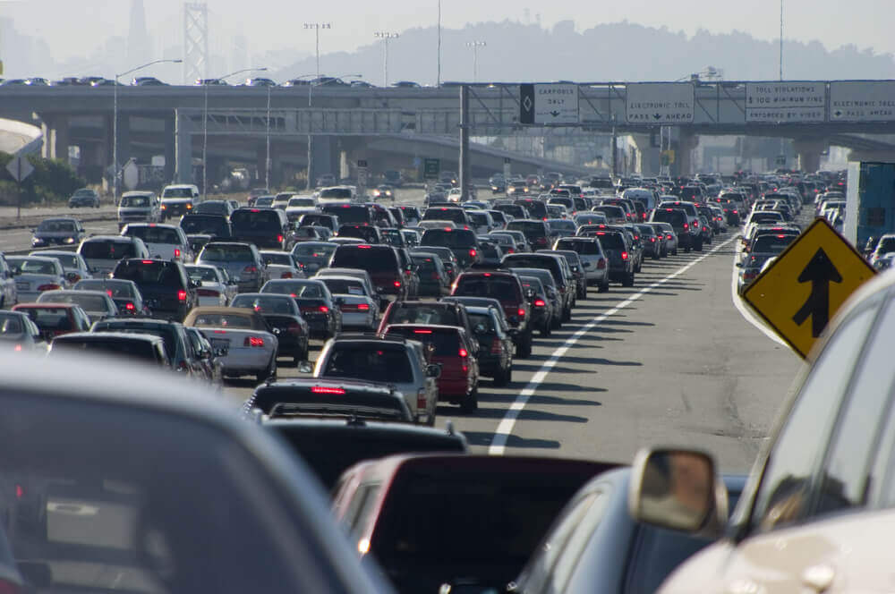Traffic Emissions Account for 70% of External Matter Found in Urbanites' Lungs Study