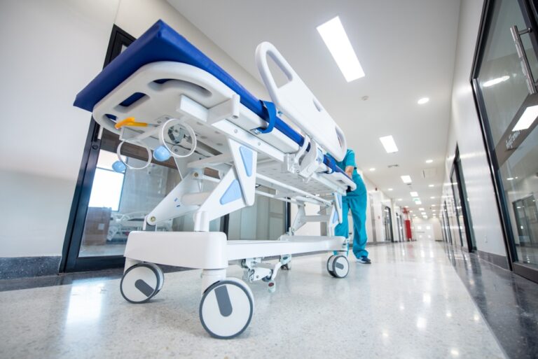 Unnecessary Back Surgeries on Older Patients Lead to Adverse Complications Report