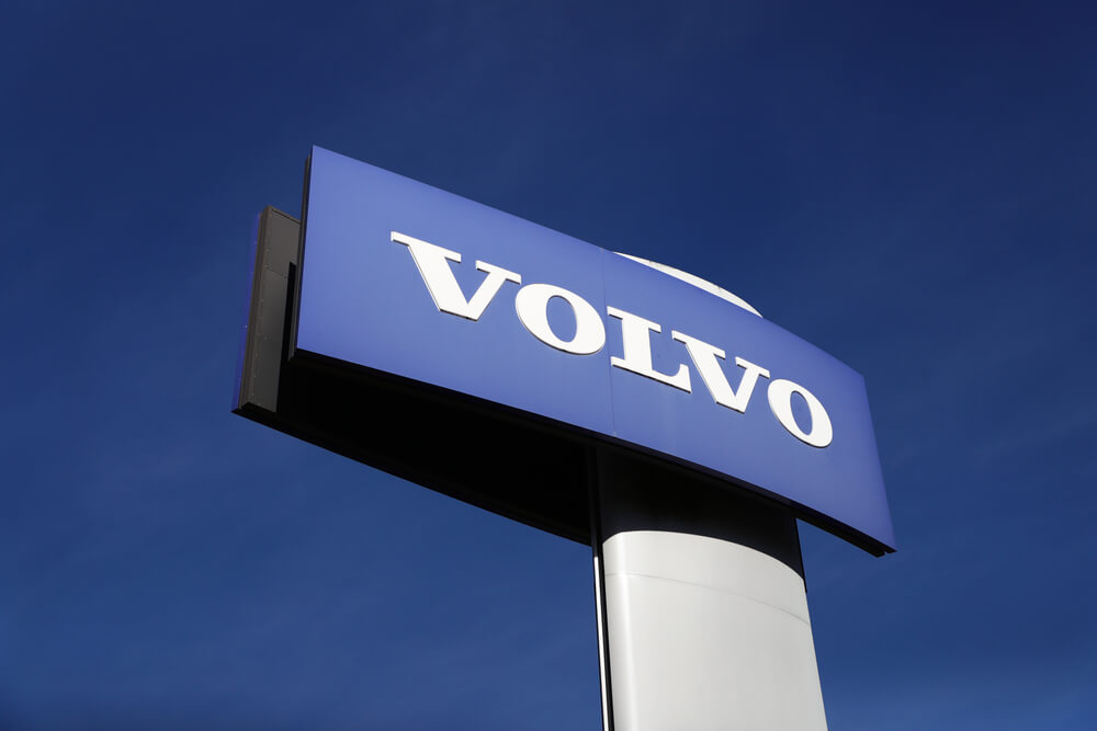 Volvo Faces Class Action Lawsuit Over Recalled Hybrid Batteries, Alleging Fires Occur Due to Faulty Design