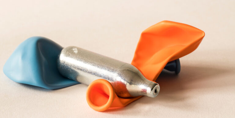 Whippet-Lawsuit-Alleges-Nitrous-Oxide-Addiction-Resulted-in-Paralysis-Nerve-Damage