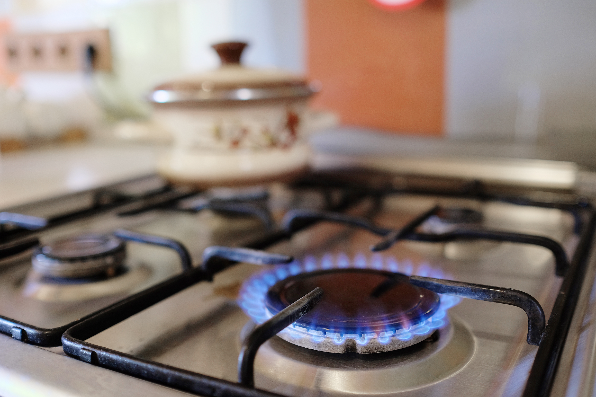 Switching From Gas to Induction Stoves Leads to Major Drop in Indoor Air  Pollution in Bronx Pilot Program - EcoWatch