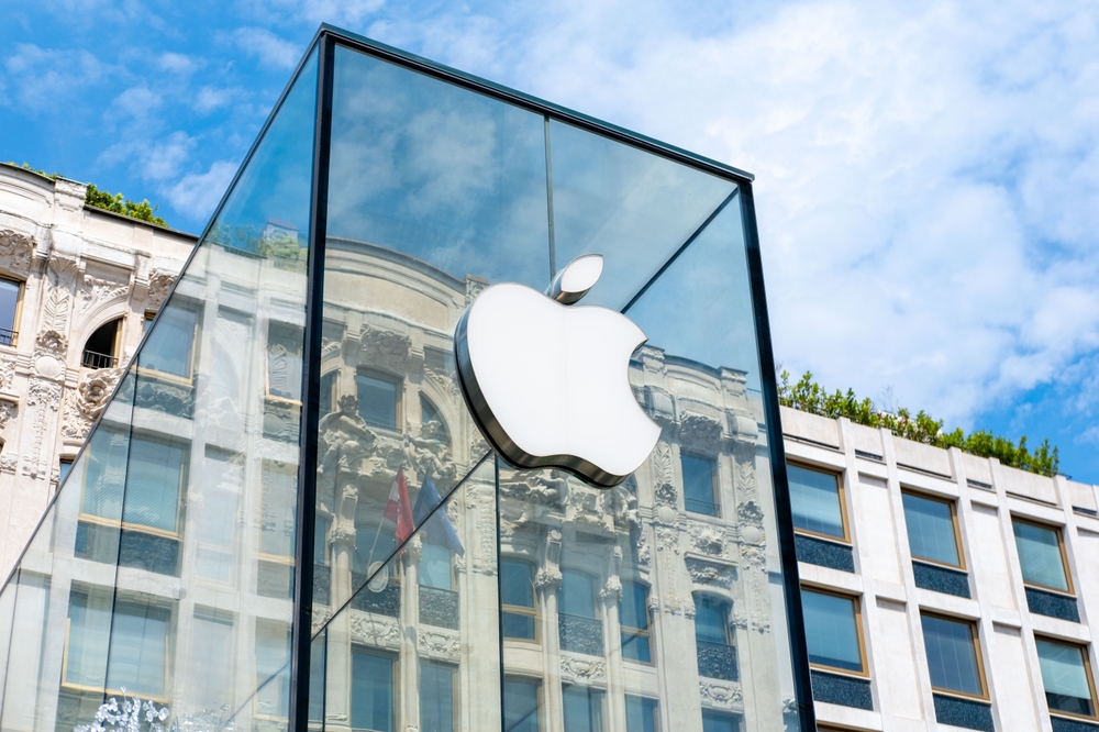 iPhone Fire Lawsuit Alleges Apple Device Exploded, Causing Severe Burn Injuries