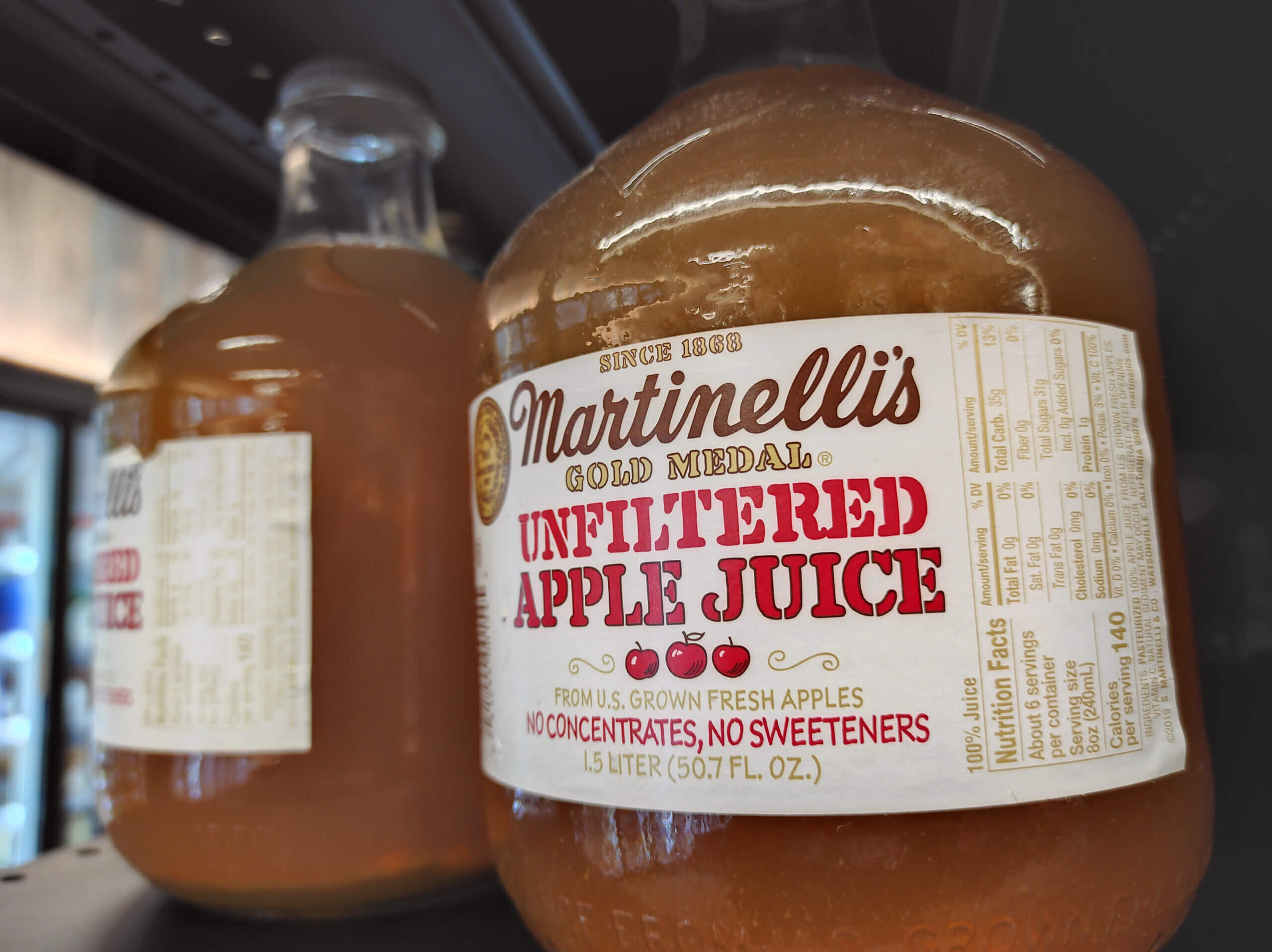 Martinelli's apple juice
