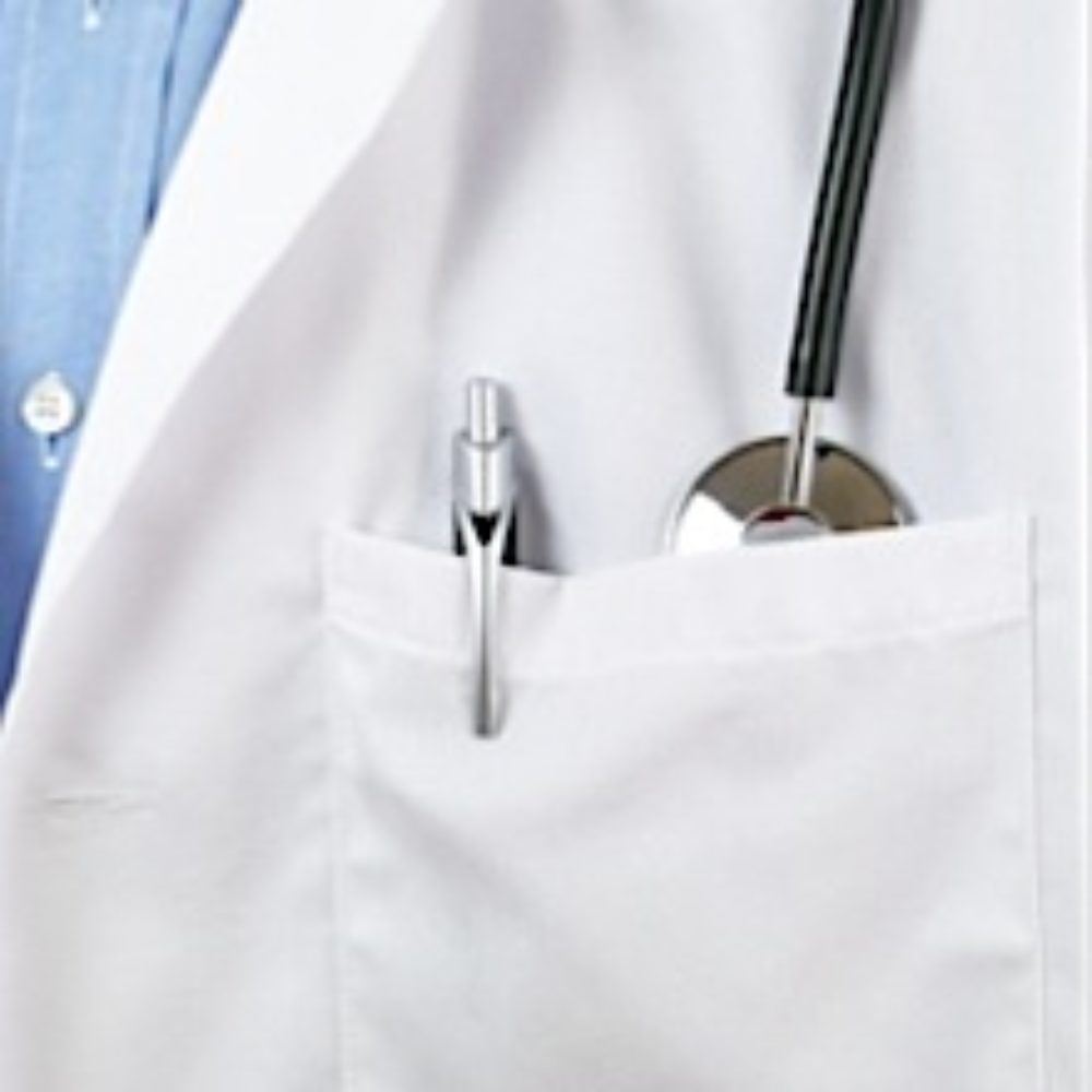 https://www.aboutlawsuits.com/wp-content/uploads/resized/lab-coat-pocket-stethescope-220-1000x0-c-default.jpg